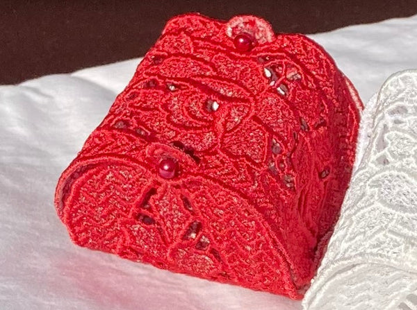 Gift Box - FSL (Free Standing Lace) Embroidered Gift Box size Medium: 3.5 x 4 inch